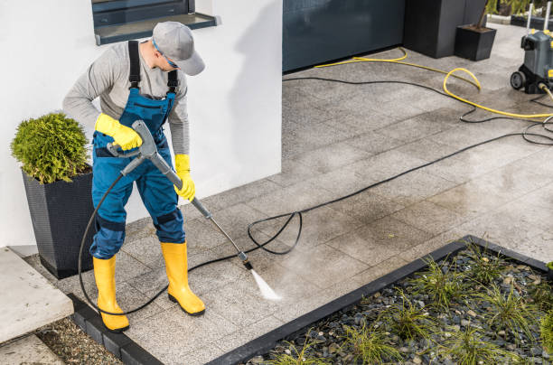 Garage Pressure Washing in Covington, IN